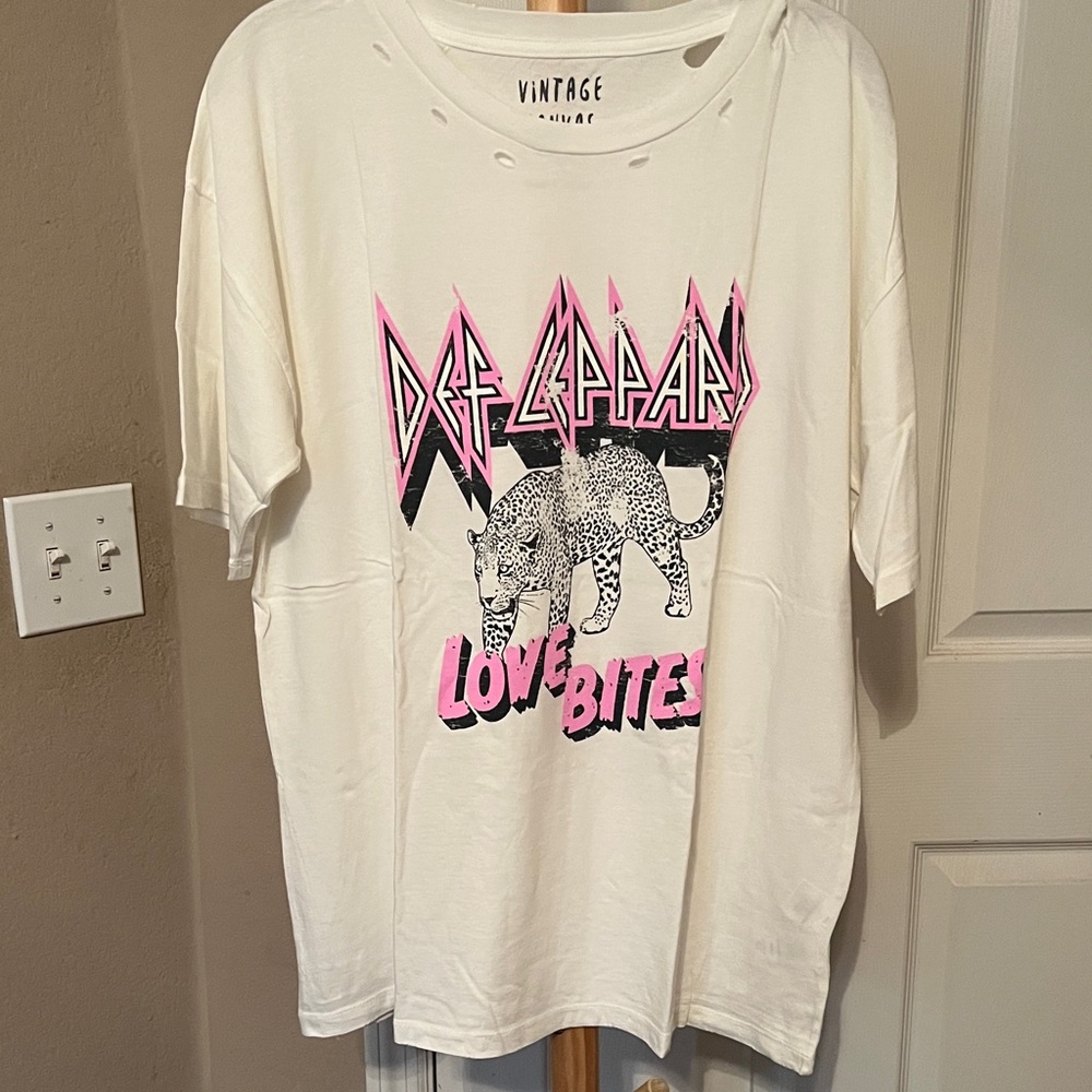 Vintage Canvas Cream Tee